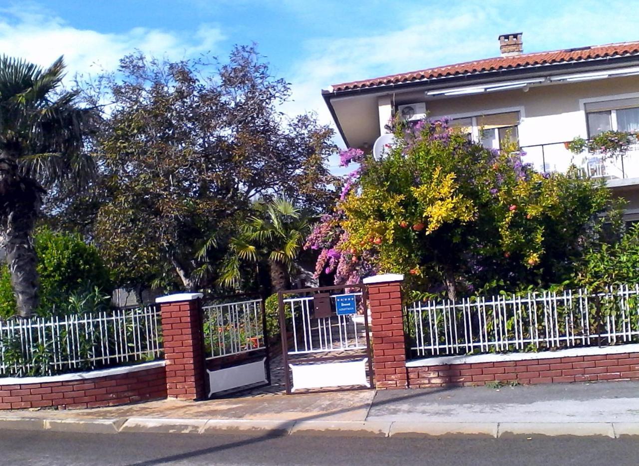 Sweet Apartment In Pomer Ngoại thất bức ảnh