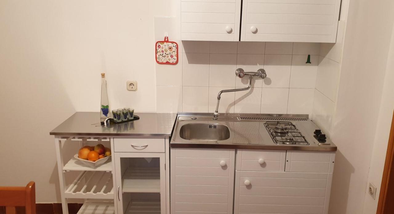 Sweet Apartment In Pomer Ngoại thất bức ảnh